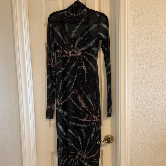 Elegant Multicolor Tie-Dye Dress - Picture 4 of 6